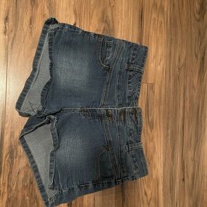 blue jean shorts high rise